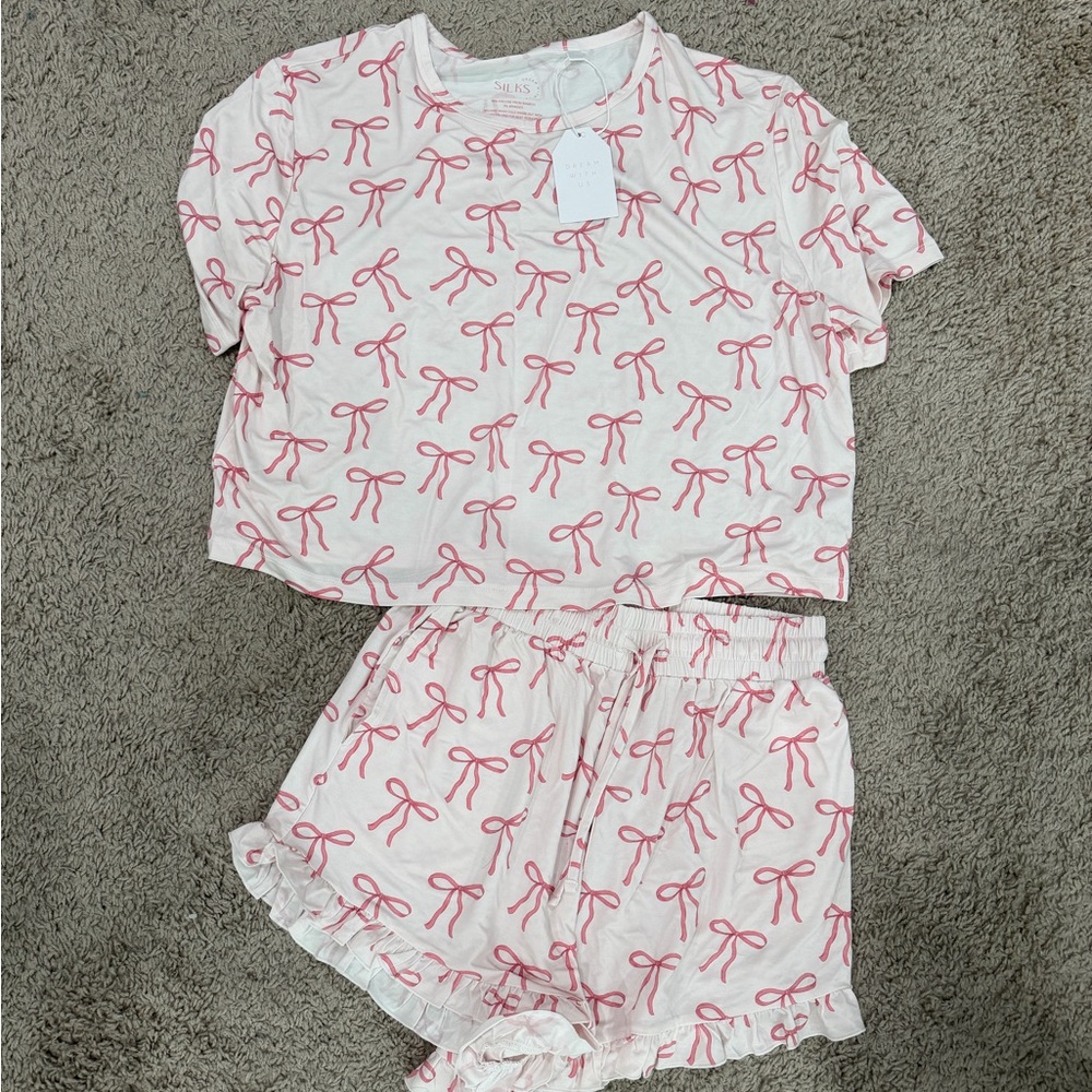 Silks Woman’s Pjs